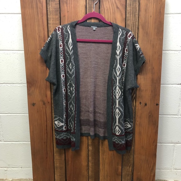 Charlotte Russe Sweaters - Charlotte Russe size medium gray maroon sweater cardigan